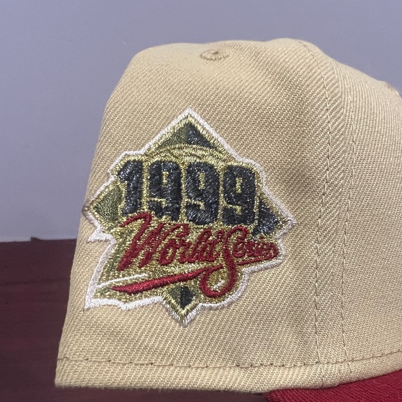 New Era, 59Fifty Fitted Hat, New York Yankees, Tan & Burgundy - Picture 3 of 11